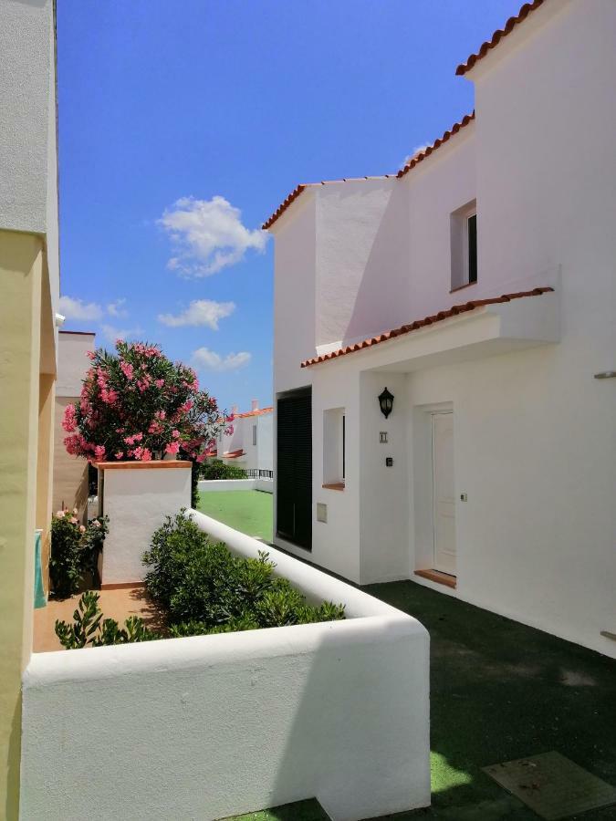 Villa Diplomado เอสเมร์คาดัล ภายนอก รูปภาพ